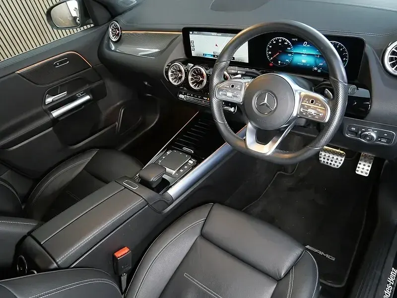 Used Mercedes GLA250 Premium 2022 Black SUV