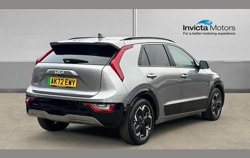 Used Kia e-Niro 150 kW (204 HP) 2023 Grey SUV