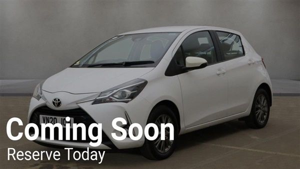 White Used 2020 Toyota Yaris Hatchback | £11,995 (Fair price) - Image 1/3