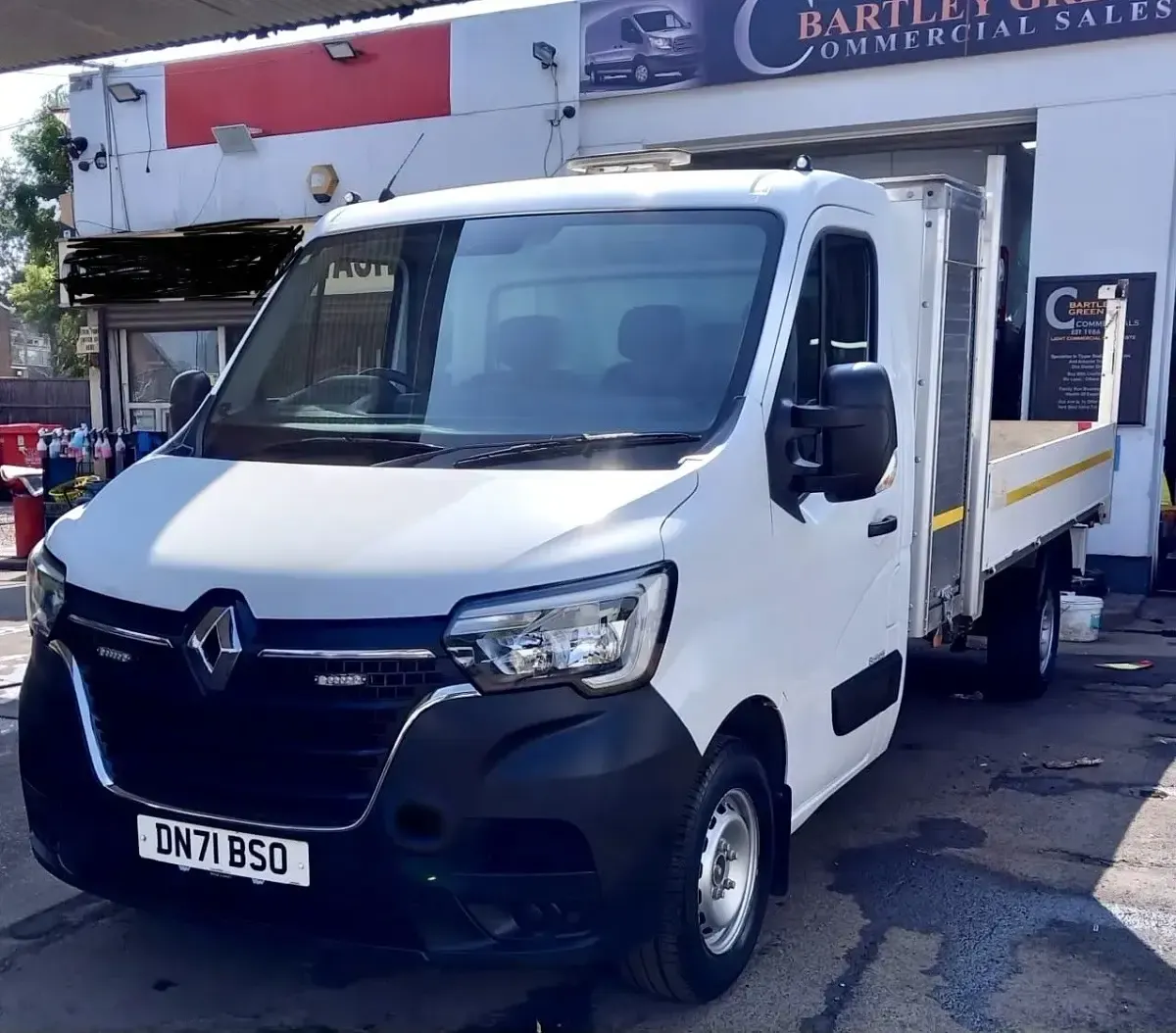 Used Renault Master Business 2021 White MPV