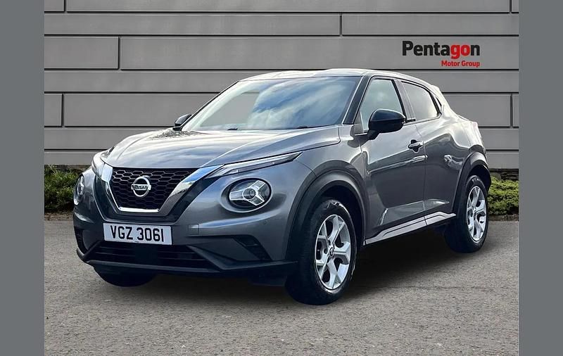 Used Nissan Juke N-Connecta 114 HP (83 kW) 2021 Grey SUV