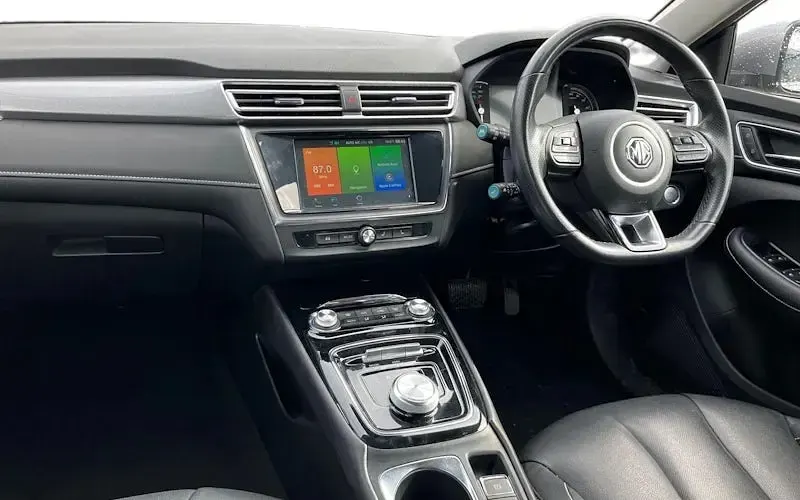 Used MG MG5 EV Exclusive 114 kW (156 HP) 2022 Silver Estate