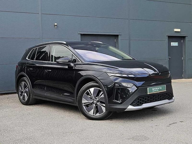 Black magic pearl effect Used 2025 Skoda Elroq SUV | £30,254 (Fair price) - Image 1/4