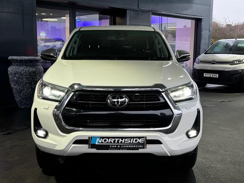 Used Toyota HiLux 2023 White Pickup