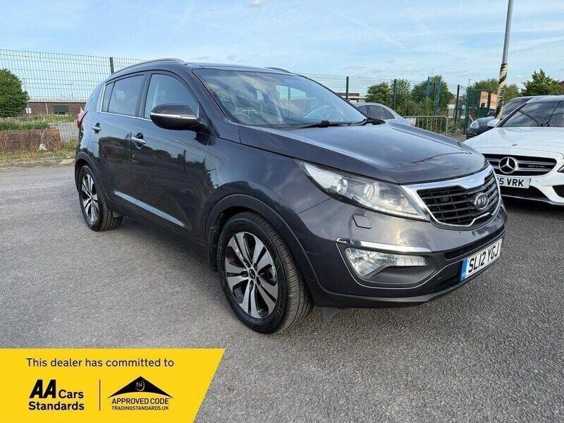 Silver Used 2012 Kia Sportage 3 SUV | £2,995 (Good price) - Image 1/3