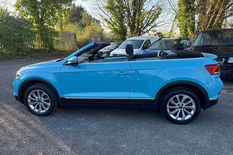 Usado VW T-Roc 150 HP (110 kW) 2023 SUV