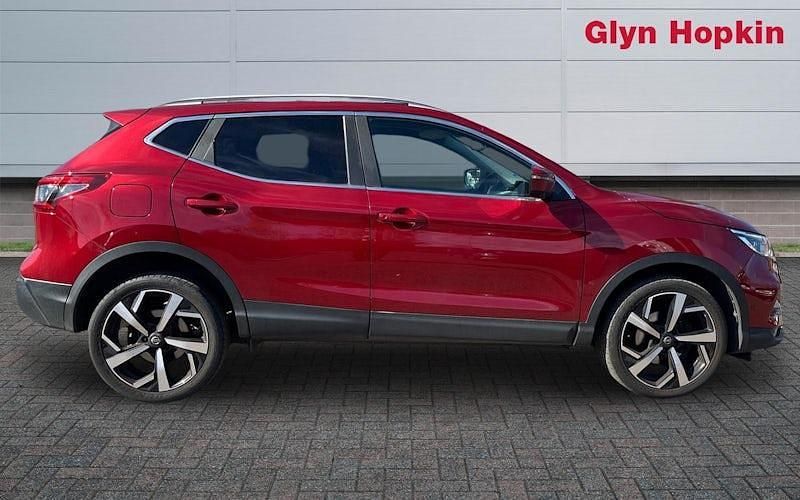 Used Nissan Qashqai Tekna 160 HP (117 kW) 2020 Red SUV