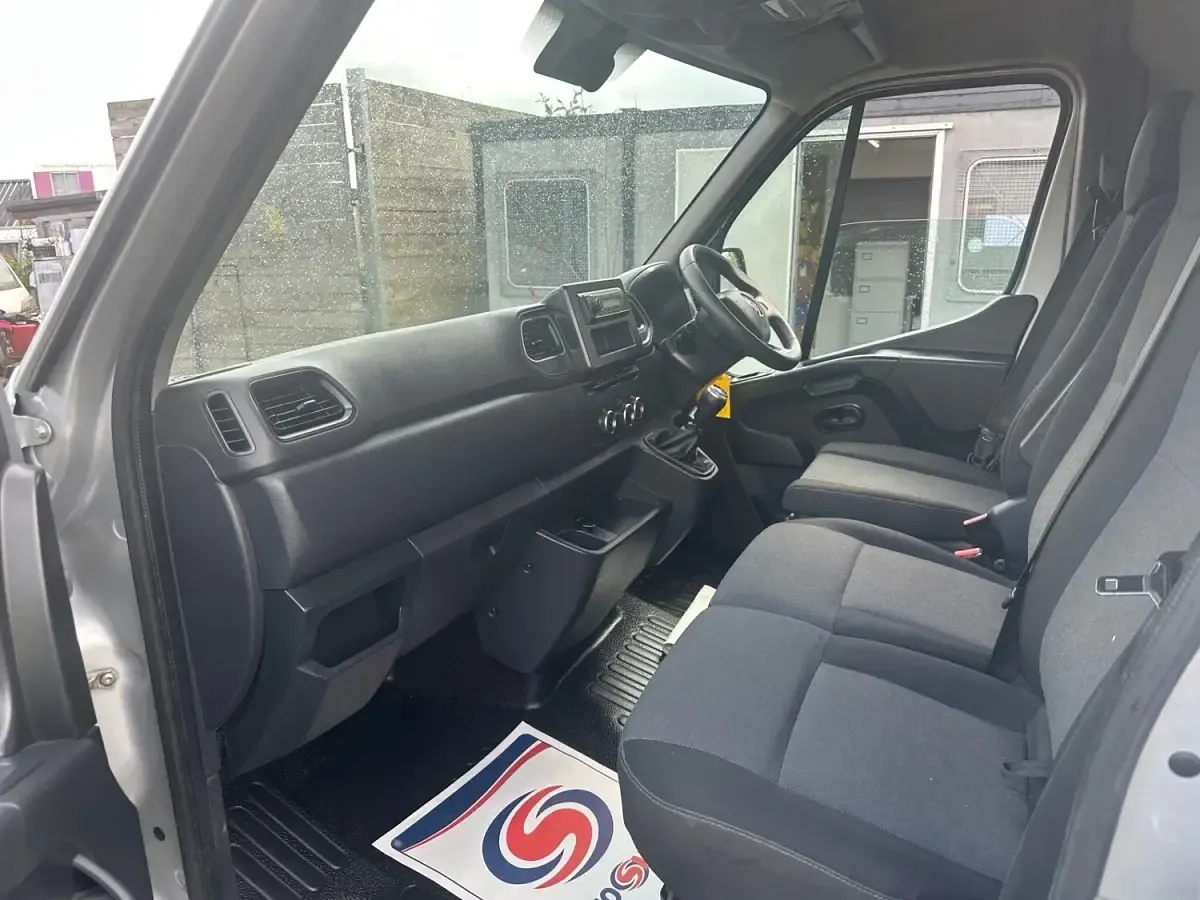 Used Renault Master Business 2021 Grey MPV