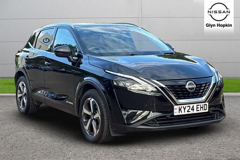 Black Used 2024 Nissan Qashqai N-Connecta SUV | £24,105 (Good price) - Image 1/4