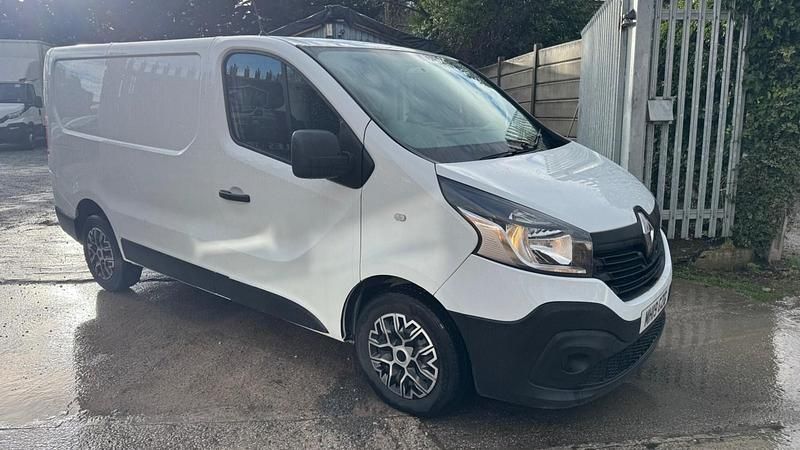 Used Renault Trafic Business 2019 White MPV