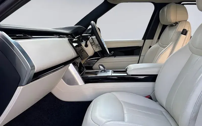 Used Land Rover Range Rover Autobiography 349 HP (256 kW) 2026 SUV