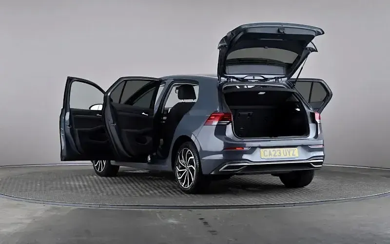 Used VW Golf VIII Edition 150 HP (110 kW) 2023 Grey Hatchback