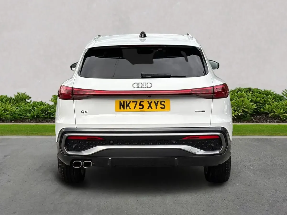 Begagnad Audi Q5 S-Line 204 HK (150 kW) 2025 Vit SUV