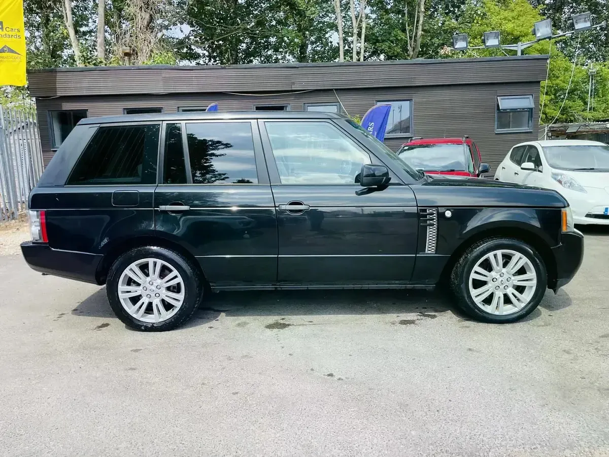 Used Land Rover Range Rover Vogue SE 2010 Black SUV