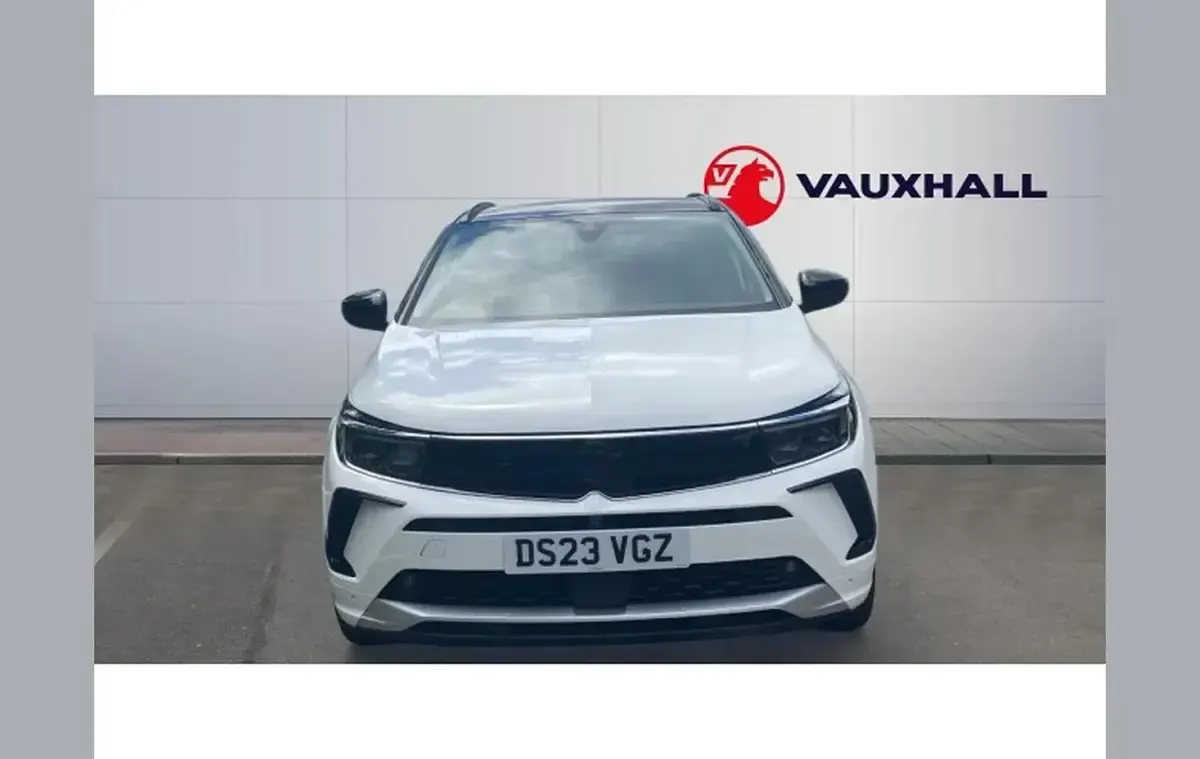 Used Vauxhall Grandland X Ultimate 128 HP (94 kW) 2023 White SUV