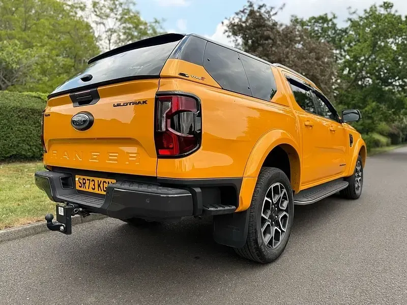 Used Ford Ranger Wildtrack 2023 Cyber orange (metallic paint) Pickup