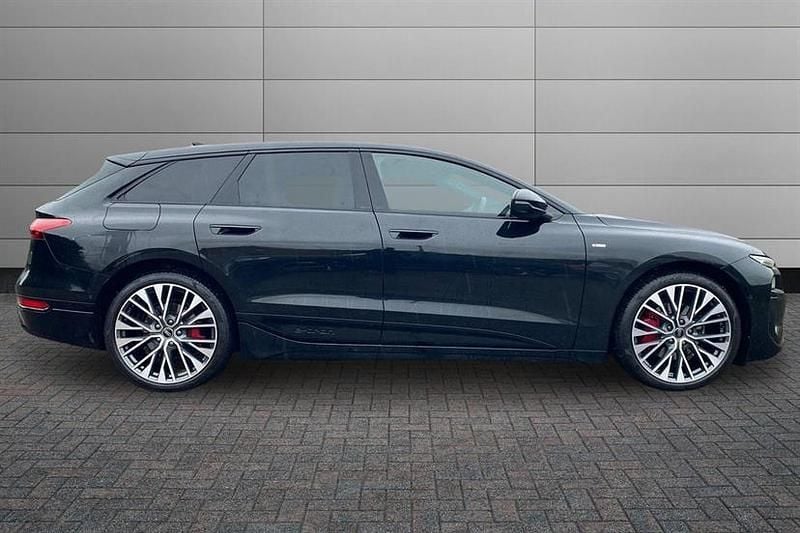 Used Audi A6 e-tron Comfort 210 kW (286 HP) 2025 Mythos black Estate