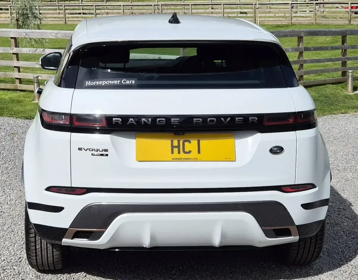 Used Land Rover Range Rover evoque R-Dynamic 200 HP (147 kW) 2019 White SUV