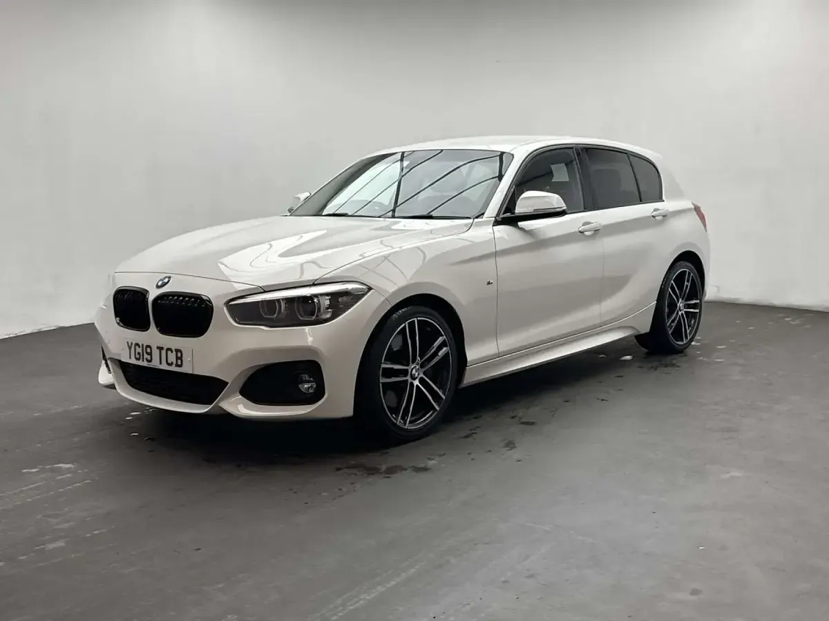 Used BMW 118 M Sport 2019 White Hatchback