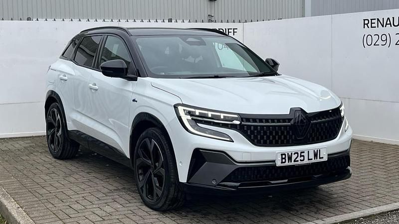 Used Renault Austral Techno Esprit Alpine 200 HP (147 kW) 2025 Twotone metallic  arctic white with diamond blac  SUV