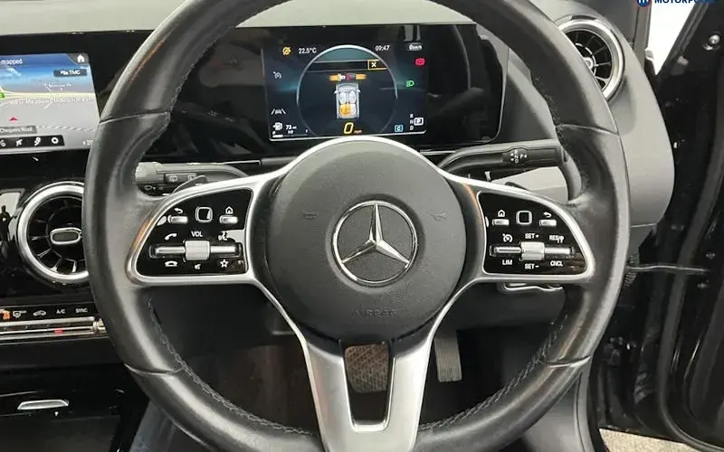 Used Mercedes B180 136 HP (100 kW) 2021 Black Hatchback