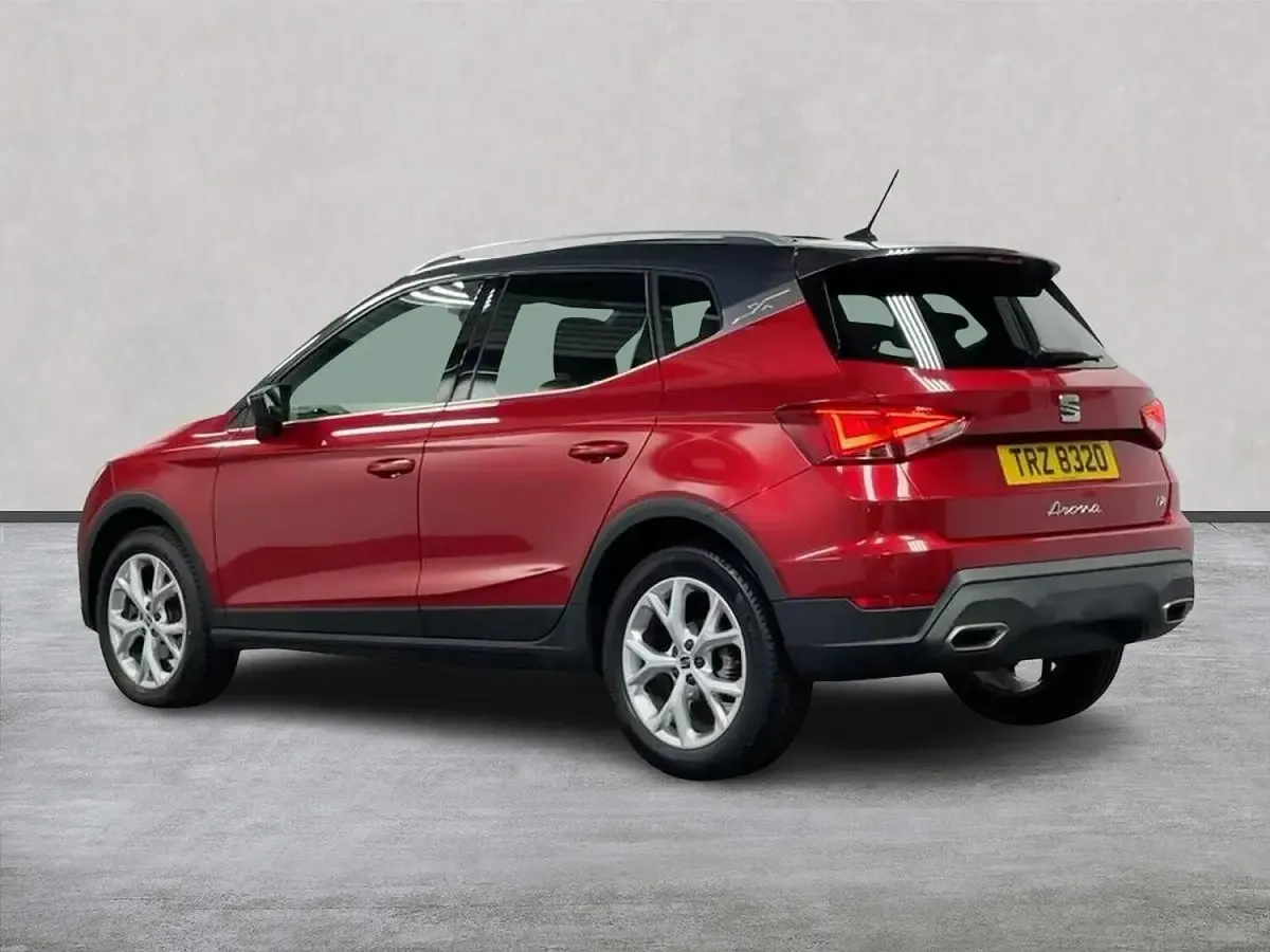 Used Seat Arona FR 110 HP (80 kW) 2022 Red SUV