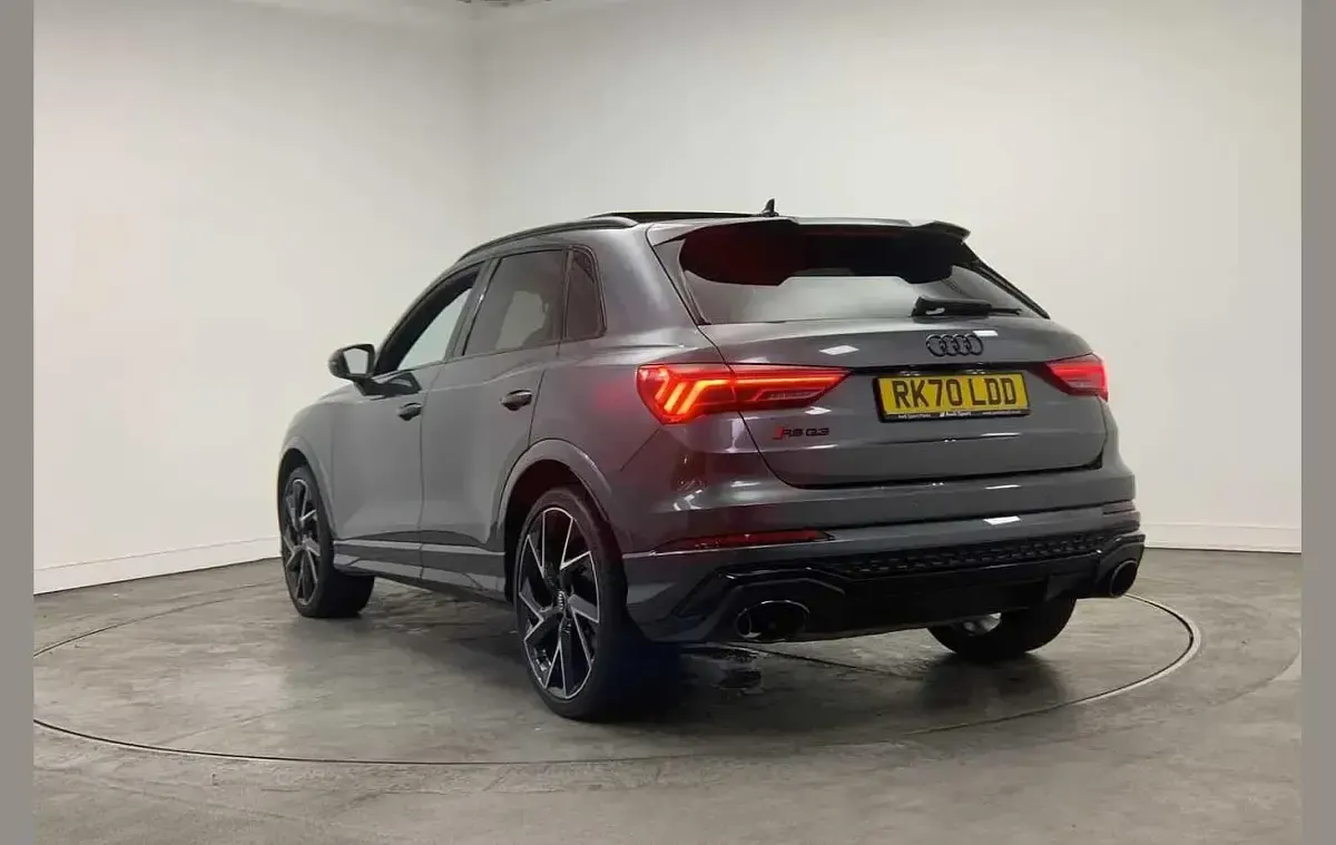 Used Audi RS Q3 Advanced 400 HP (294 kW) 2020 Grey SUV