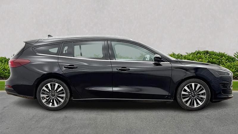 Begagnad Ford Focus Titanium X 155 HK (114 kW) 2025 Svart Kombi