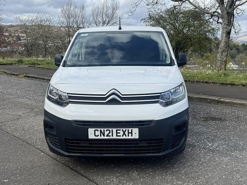 Used Citroën Berlingo 75 HP (55 kW) 2021 White MPV