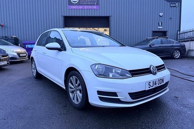 Used VW Golf VII SE 105 HP (77 kW) 2014 White Hatchback