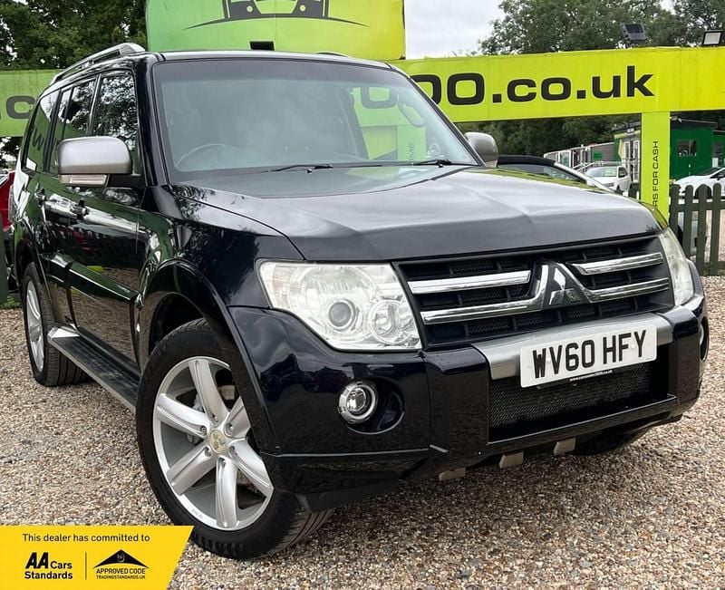 Black Used 2010 Mitsubishi Shogun SUV | £7,850 (Fair price) - Image 1/4