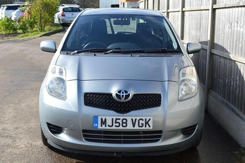 Used Toyota Yaris 2008 Silver Hatchback