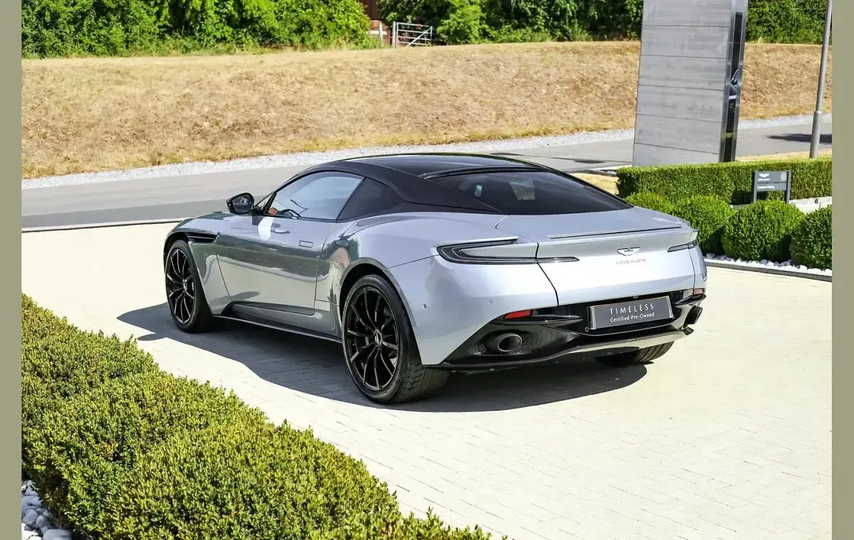 Used Aston Martin DB11 630 HP (463 kW) 2020 Silver Coupe
