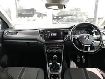 Used VW T-Roc SE 115 HP (84 kW) 2019 Black SUV