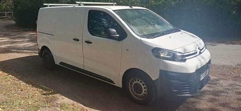 White Used 2019 Citroën Dispatch MPV | £7,495 (Super price) - Image 1/4
