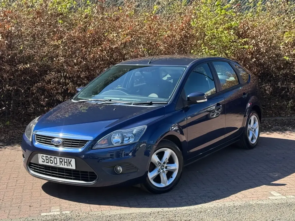 Używany Ford Focus Zetec 2010 Niebieski Hatchback