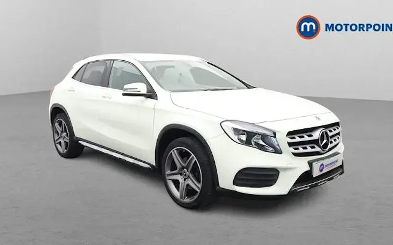 Usado Mercedes GLA220 AMG line 177 CV (130 kW) 2017 SUV