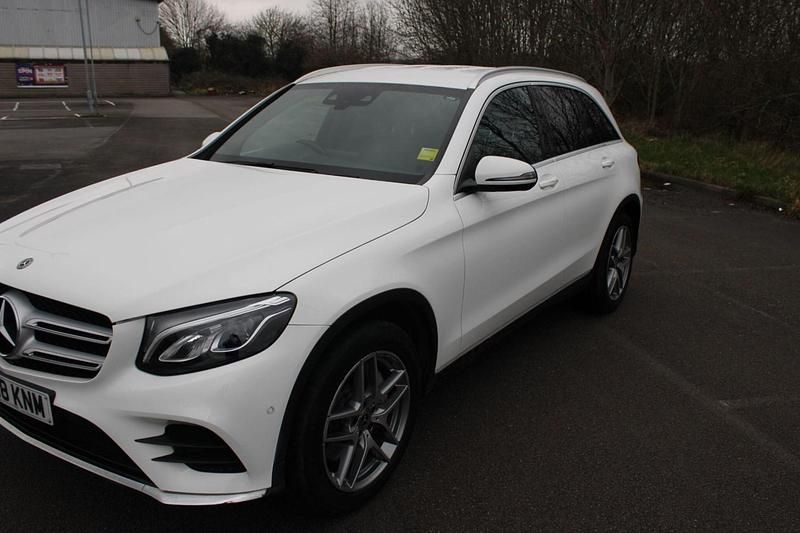 Used Mercedes GLC250 AMG line 2018 White Estate