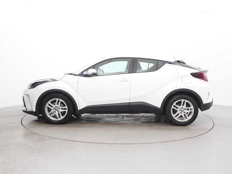 Used Toyota C-HR 122 HP (89 kW) 2023 White SUV