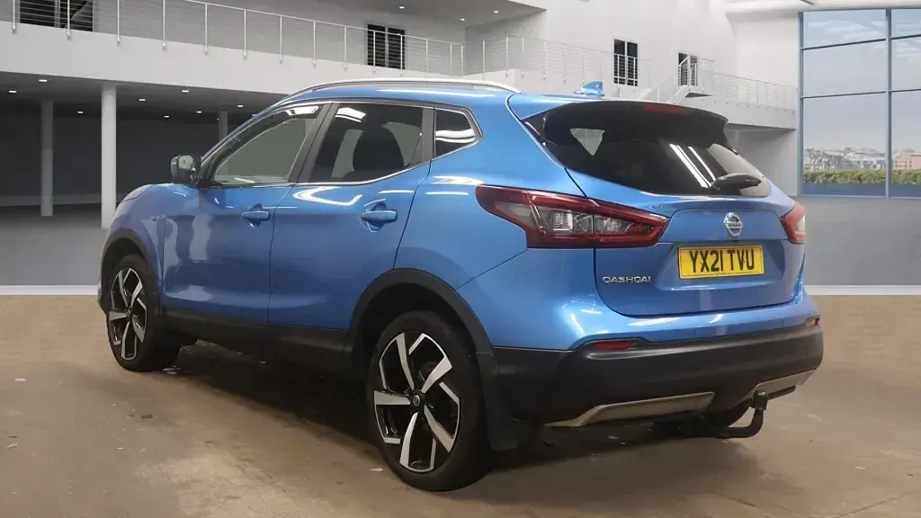 Used Nissan Qashqai N-Motion 140 HP (102 kW) 2021 Vivid blue SUV