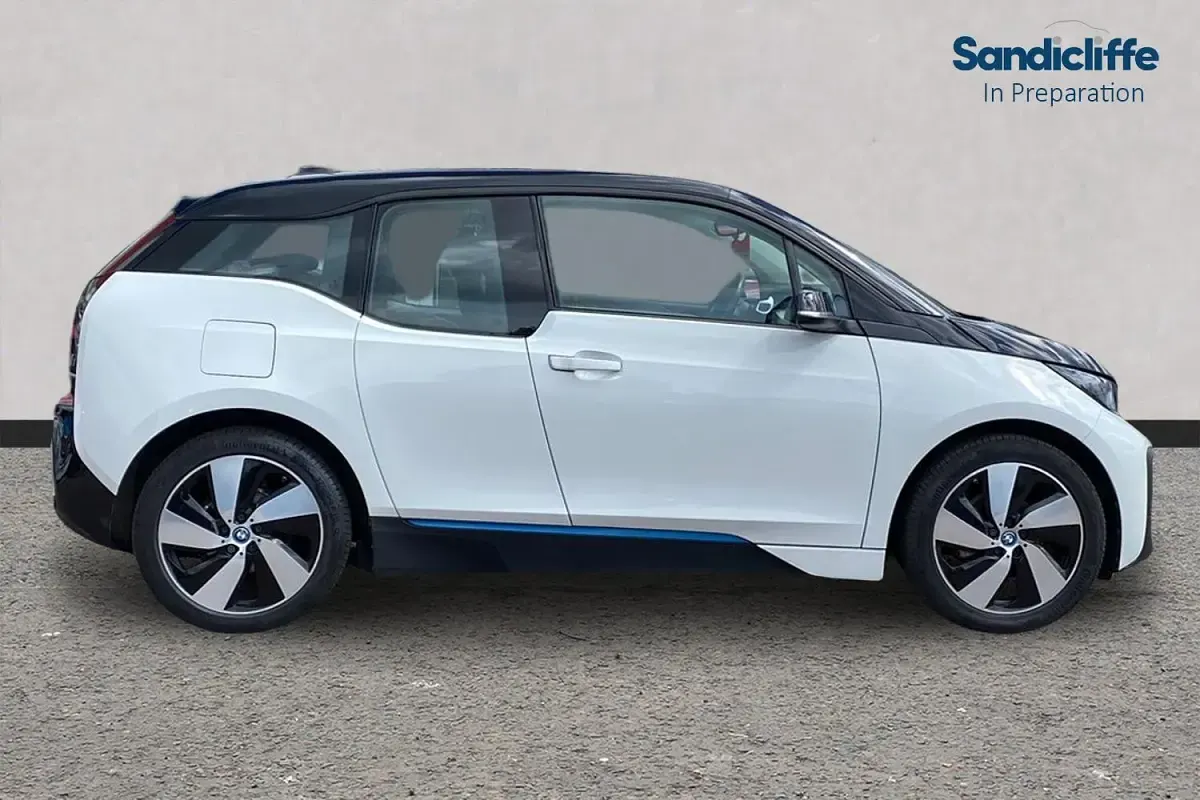 Used BMW i3 Comfort Edition 125 kW (170 HP) 2022 White Hatchback