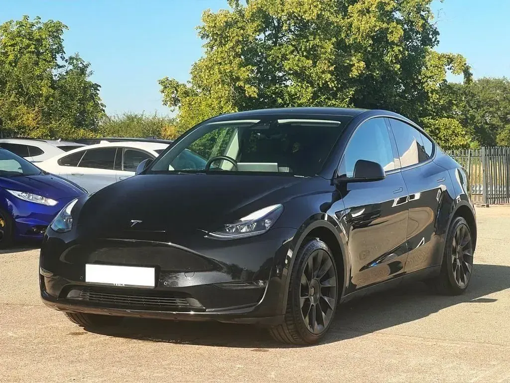 Used Tesla Model Y Long Range AWD 378 kW (514 HP) 2022 Black SUV