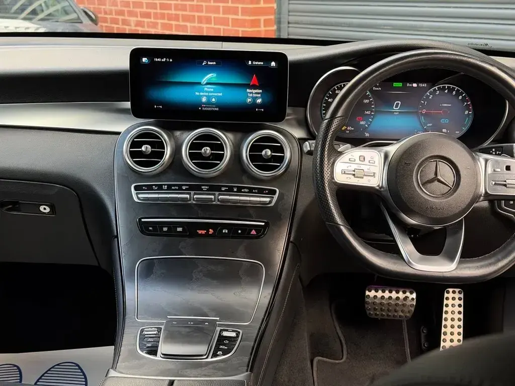 Used Mercedes GLC300 AMG line 333 HP (244 kW) 2020 Silver SUV