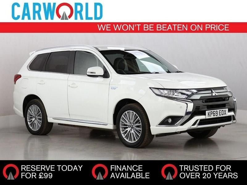 White Used 2019 Mitsubishi Outlander P-HEV SUV | £15,695 (Fair price) - Image 1/3