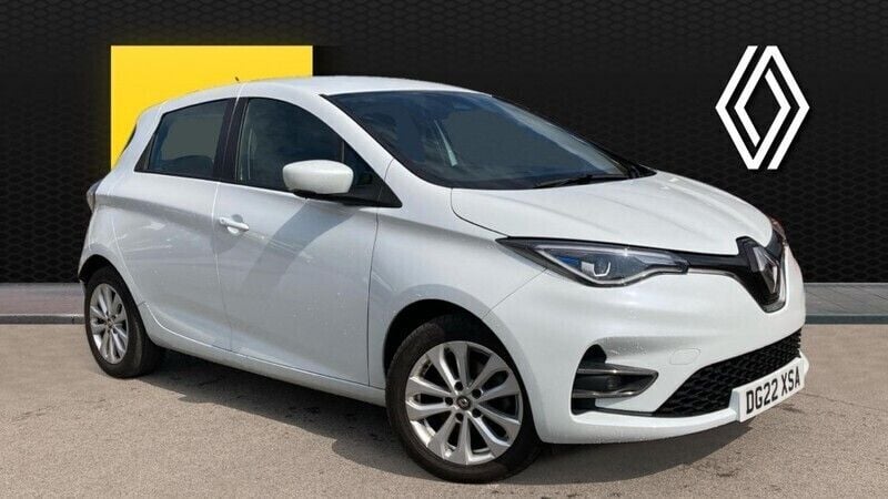 White Used 2022 Renault Rapid Iconic Hatchback | £9,645 (Good price) - Image 1/4
