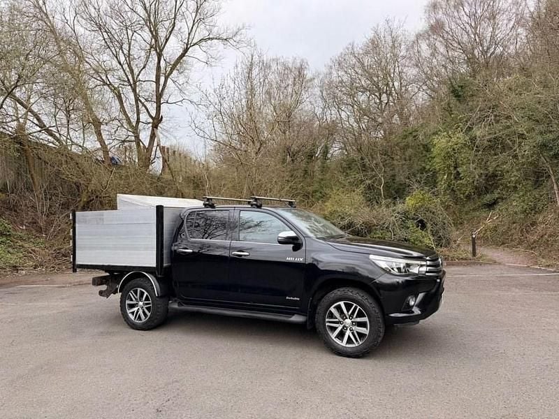 Used Toyota HiLux 150 HP (110 kW) 2018 Black Pickup