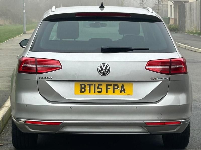 Used VW Passat GT 120 HP (88 kW) 2015 Silver Estate