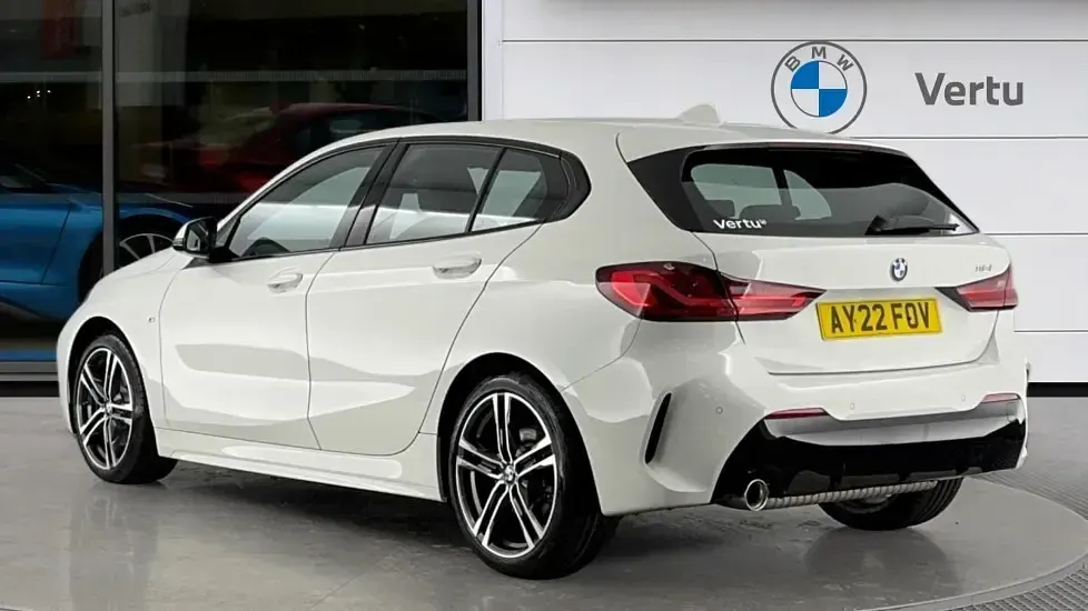 Used BMW 118 M Sport 134 HP (98 kW) 2022 White Hatchback