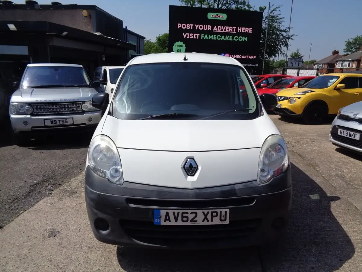 Used Renault Kangoo 2013 White MPV