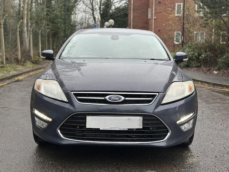 Used Ford Mondeo Titanium 140 HP (102 kW) 2010 Blue Hatchback